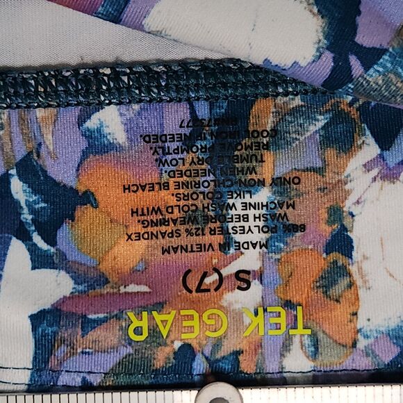 2 Pairs Girl's Size Exercise Leggings Size Small - Picture 13 of 16